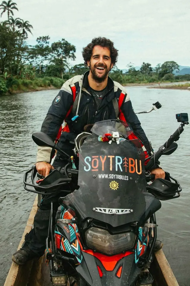 Soy Tribu, travel vlogger